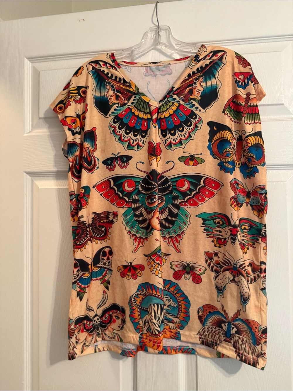 Women’s Beige Tattoo-Print Short Sleeve Top - Multicolor